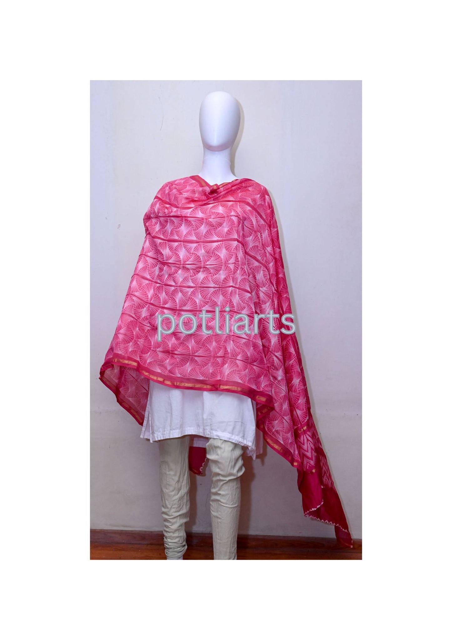 Shibori Pink Chanderi Dupatta Cotton / Silk