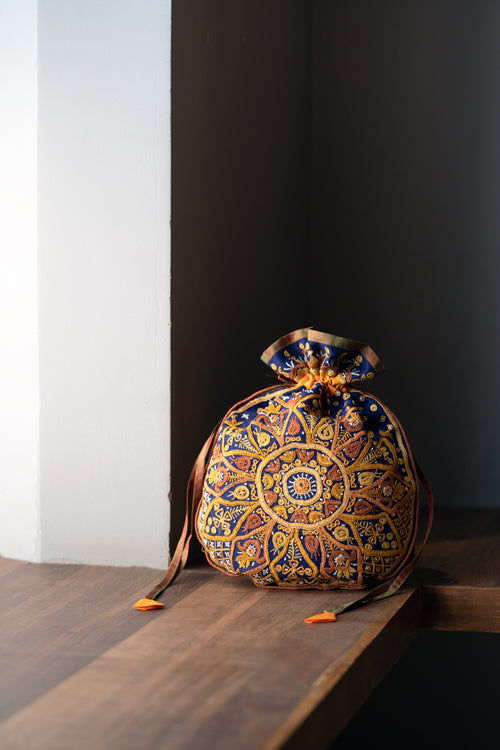 Hand embroidered Hand Bag / Potli / Batwa - silk