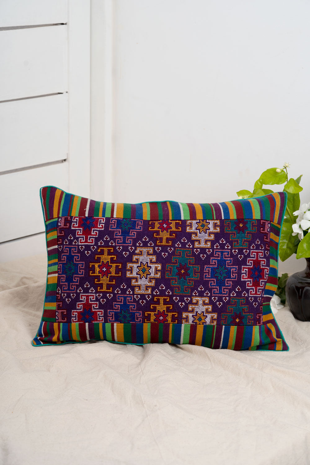 Jat Garasiya Hand Embroidered Cushion / Pillow Cover