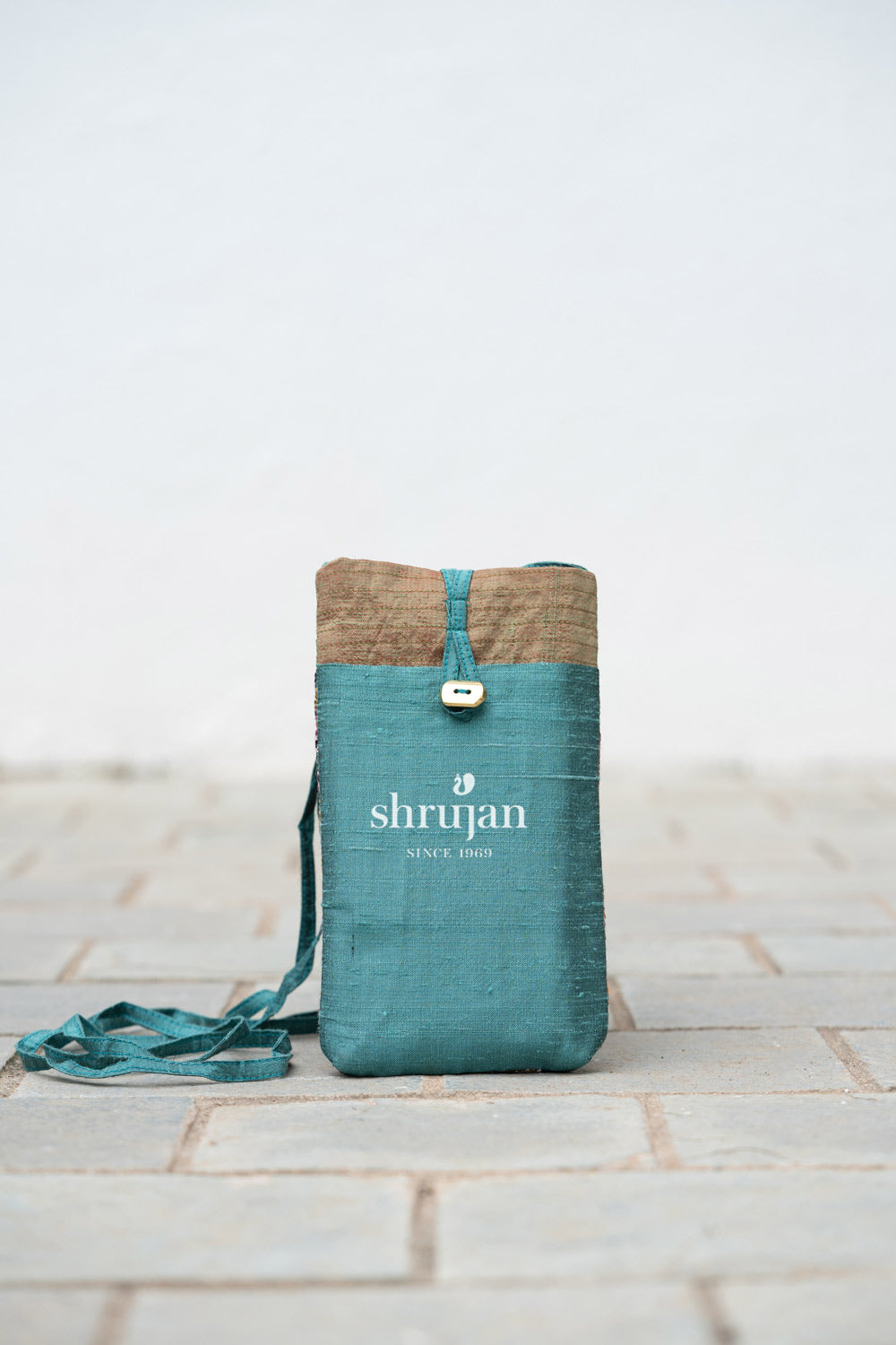 Silk Jat Garasiya Hand Embroidery Mobile Pouch