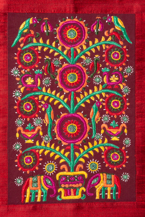 Hand Embroiderd Wall Hanging - Silk