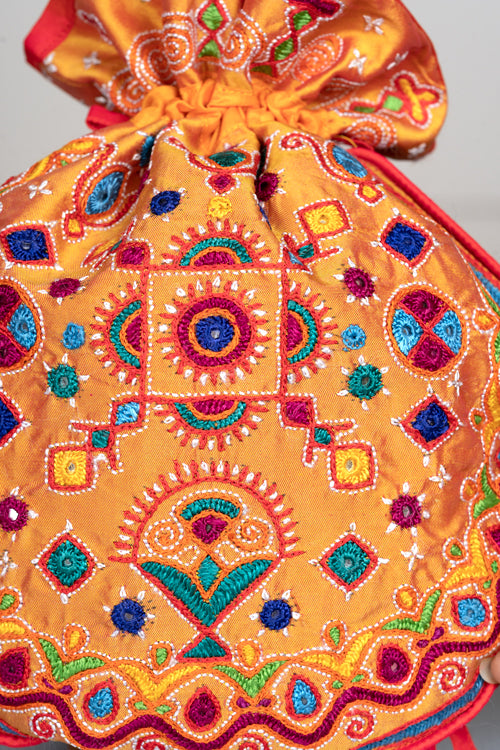 Hand embroidered Hand Bag / Potli / Batwa - Silk