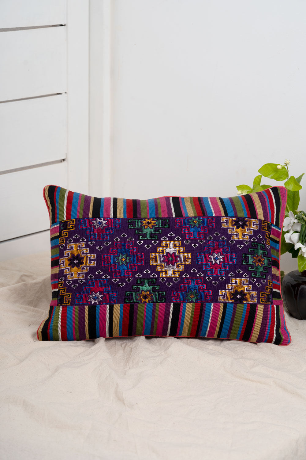 Jat Garasiya Hand Embroidered Cushion / Pillow Cover