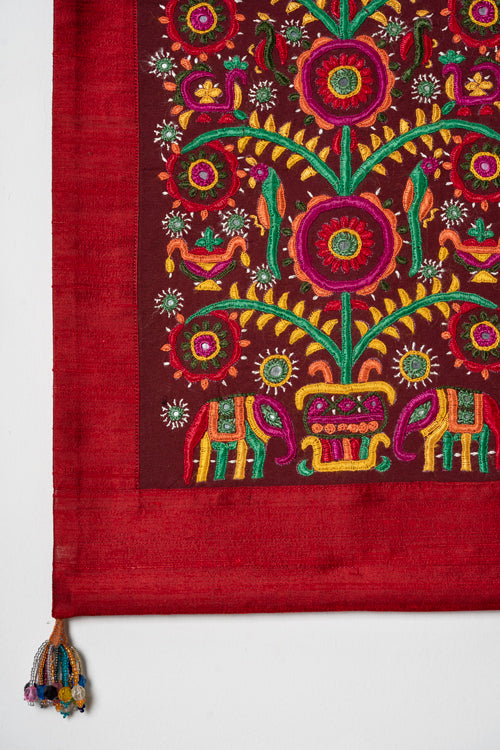Hand Embroiderd Wall Hanging - Silk